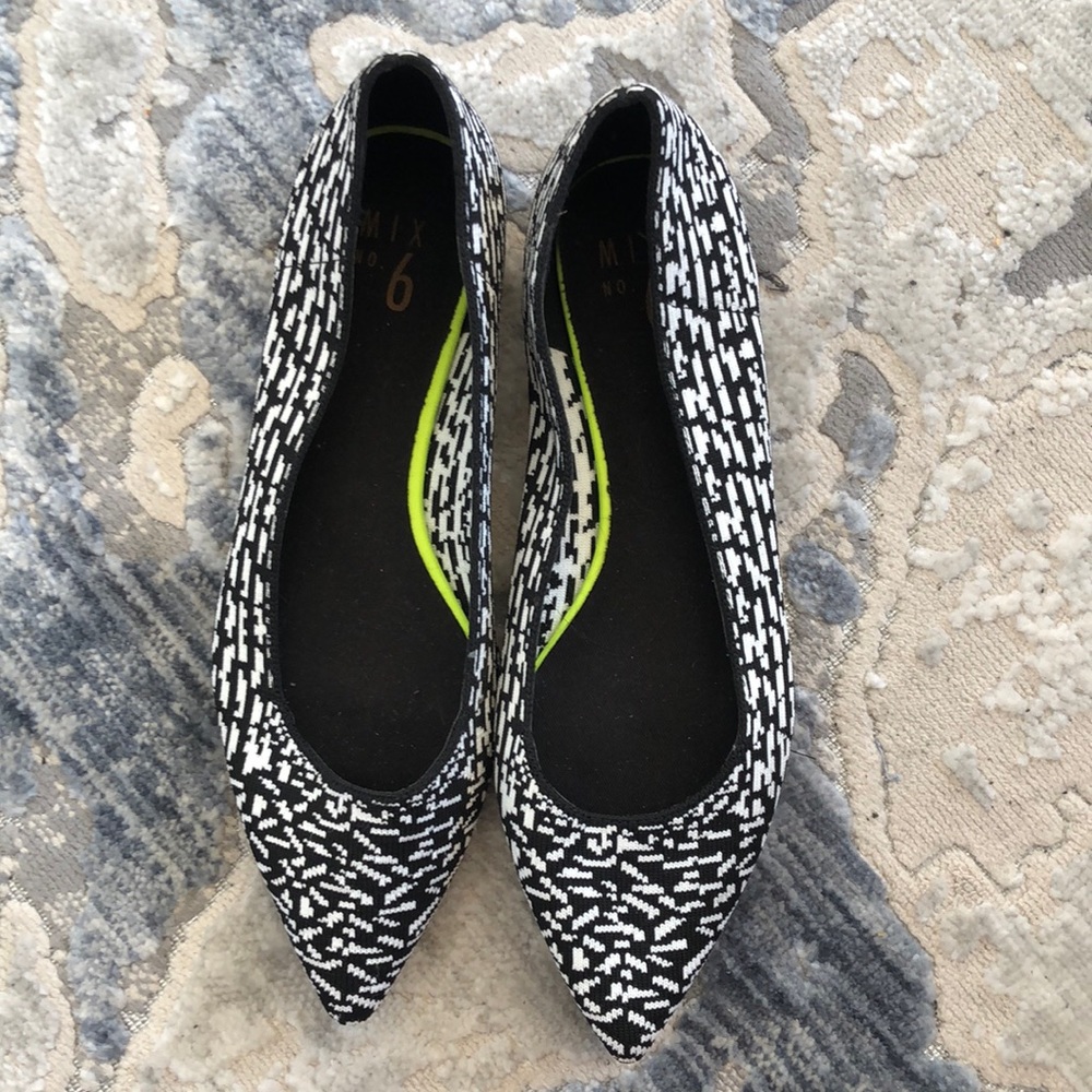 Never worn flats